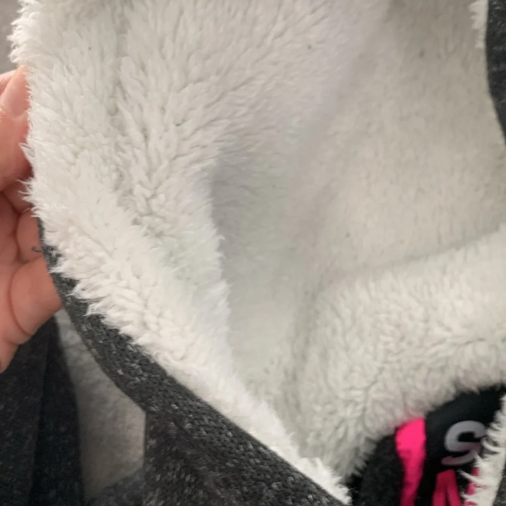 Woman’s Superdry Mountain Hoodie - Picture 3 of 9